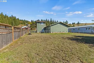 1826 22nd St, Myrtle Point, OR 97458 - Photo 7