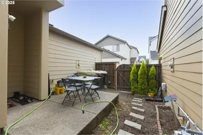 15092 NW Olive St, Portland, OR 97229 - Photo 21