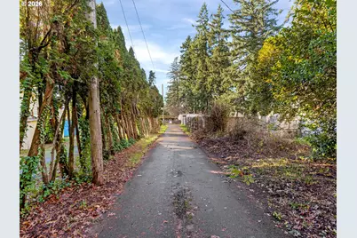 14601 SE River Rd, Milwaukie, OR 97267 - Photo 13