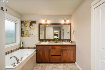 13537 SW Ash Ave, Portland, OR 97223 - Photo 23