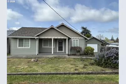 724 W Rainbow St, Roseburg, OR 97471 - Photo 1