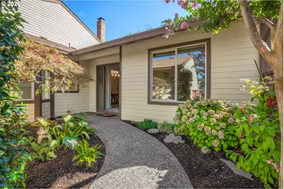 15660 SW Greenleaf Ct, Tigard, OR 97224 - Photo 1