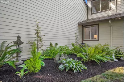 15660 SW Greenleaf Ct, Tigard, OR 97224 - Photo 35