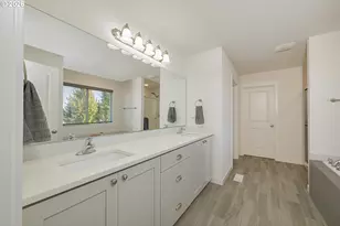 1614 Northeast 172nd Cir, Ridgefield, WA 98642 - Photo 15