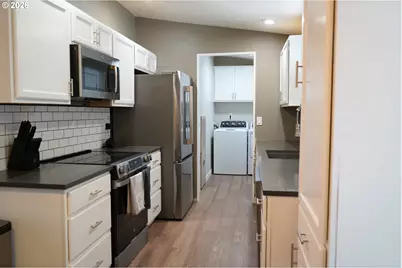 23077 SW Main St #7, Sherwood, OR 97140 - Photo 9