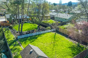 1928 Arthur St, Eugene, OR 97405 - Photo 35