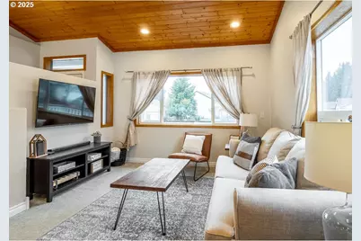 813 Howard Jordan Loop, Dayton, OR 97114 - Photo 7