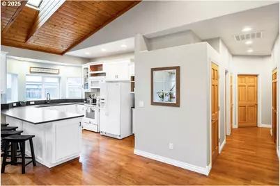 813 Howard Jordan Loop, Dayton, OR 97114 - Photo 11