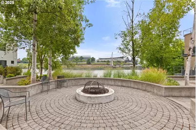 810 NW Naito Pkwy #F24, Portland, OR 97209 - Photo 19