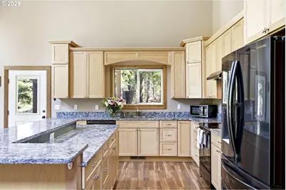 19 Lois Ln, Trout Lake, WA 98650 - Photo 9
