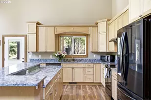 19 Lois Ln, Trout Lake, WA 98650 - Photo 9