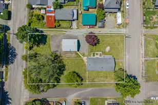 1228 Spruce St, Myrtle Point, OR 97458 - Photo 3