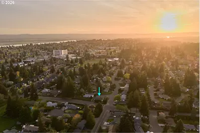 823 NE 96th Ave, Vancouver, WA 98664 - Photo 3