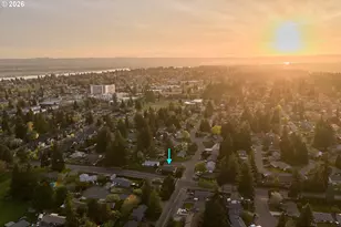 823 NE 96th Ave, Vancouver, WA 98664 - Photo 3