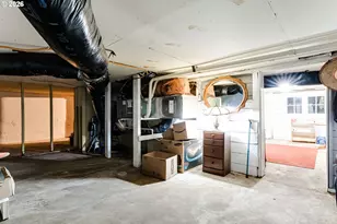 3374 Loma Linda Dr, Eugene, OR 97405 - Photo 35