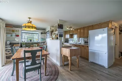 42528 Hensley Hill Rd, Port Orford, OR 97465 - Photo 9