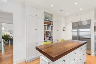 2677 NW Westover Rd, Portland, OR 97210 - Photo 25