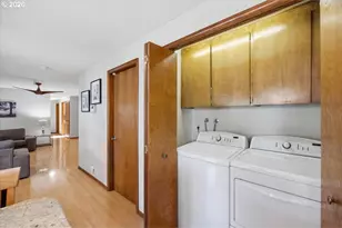 1515 NE Rock Ledge Dr, Keizer, OR 97303 - Photo 15
