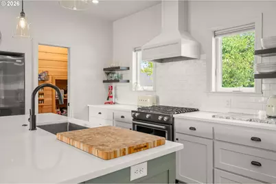 642 W 15th Ave, Eugene, OR 97402 - Photo 11