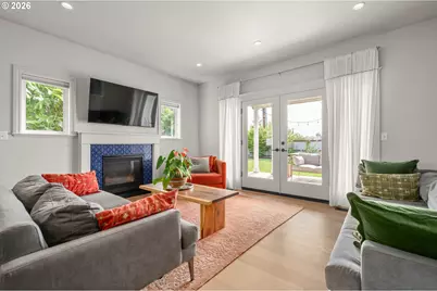 642 W 15th Ave, Eugene, OR 97402 - Photo 5