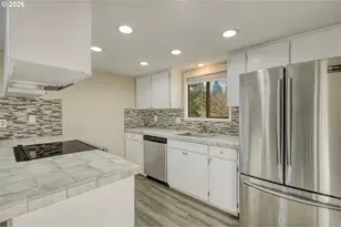 5900 SW Ellerson Terrace, Beaverton, OR 97007 - Photo 11