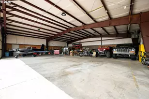 29497 S Meridian Rd, Hubbard, OR 97032 - Photo 15