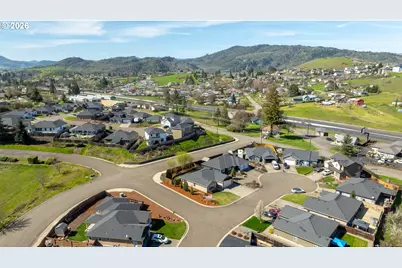 160 Braxton Ct, Roseburg, OR 97471 - Photo 27