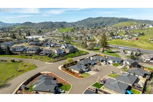 160 Braxton Ct, Roseburg, OR 97471 - Photo 27