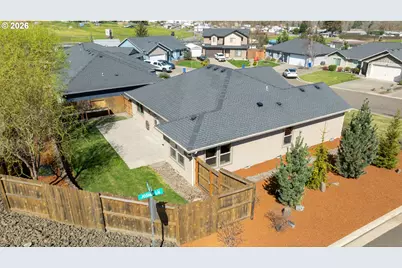 160 Braxton Ct, Roseburg, OR 97471 - Photo 23