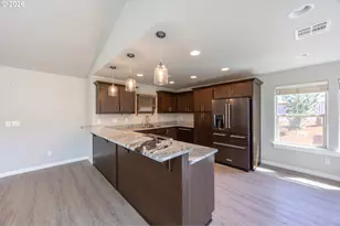 160 Braxton Ct, Roseburg, OR 97471 - Photo 3