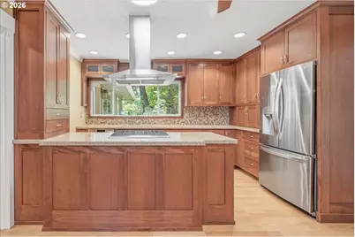 10380 SW Canterbury Ln, Portland, OR 97224 - Photo 15