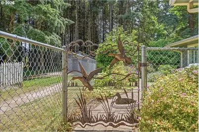 10380 SW Canterbury Ln, Portland, OR 97224 - Photo 43
