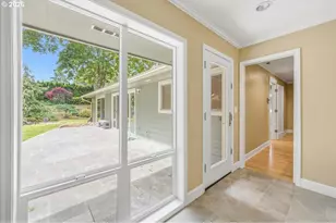 10380 SW Canterbury Ln, Portland, OR 97224 - Photo 35