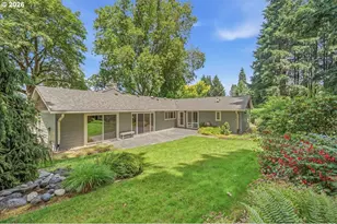 10380 SW Canterbury Ln, Portland, OR 97224 - Photo 39