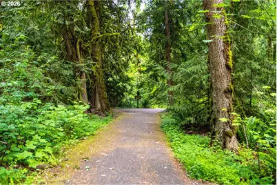 145 S Ridge Dr, Portland, OR 97219 - Photo 39