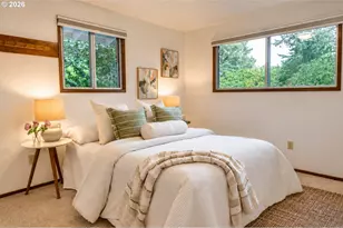 145 S Ridge Dr, Portland, OR 97219 - Photo 13