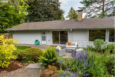 145 S Ridge Dr, Portland, OR 97219 - Photo 29
