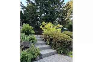 145 S Ridge Dr, Portland, OR 97219 - Photo 27
