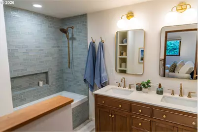 145 S Ridge Dr, Portland, OR 97219 - Photo 17