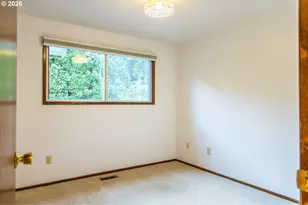 145 S Ridge Dr, Portland, OR 97219 - Photo 21