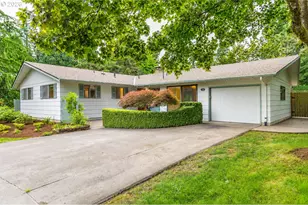 145 S Ridge Dr, Portland, OR 97219 - Photo 3