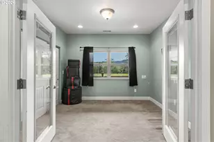 300 Mattie K Ln, Roseburg, OR 97471 - Photo 25