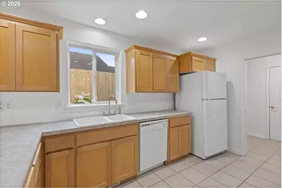 2445 NE 47th St, Lincoln City, OR 97367 - Photo 17