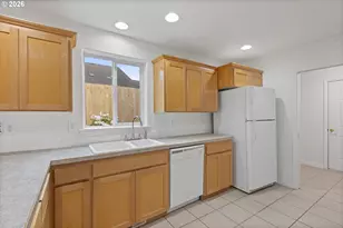 2445 NE 47th St, Lincoln City, OR 97367 - Photo 17