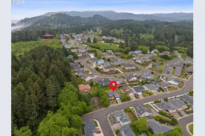 2445 NE 47th St, Lincoln City, OR 97367 - Photo 43