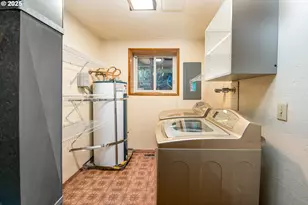 88154 Tiki Ln, Springfield, OR 97478 - Photo 17