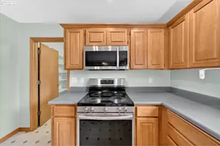 11152 NW Empress Pl, North Plains, OR 97133 - Photo 15