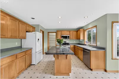 11152 NW Empress Pl, North Plains, OR 97133 - Photo 17