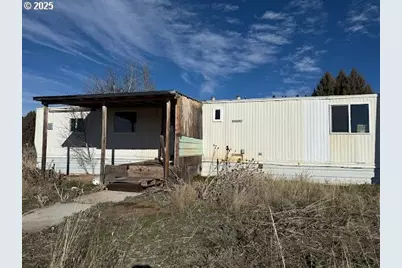 29630 Clearwater Dr, Chiloquin, OR 97624 - Photo 1