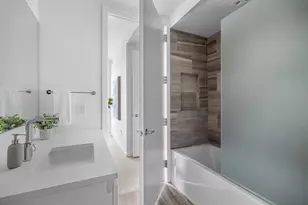 1075 NW Northrup St, Portland, OR 97209 - Photo 19